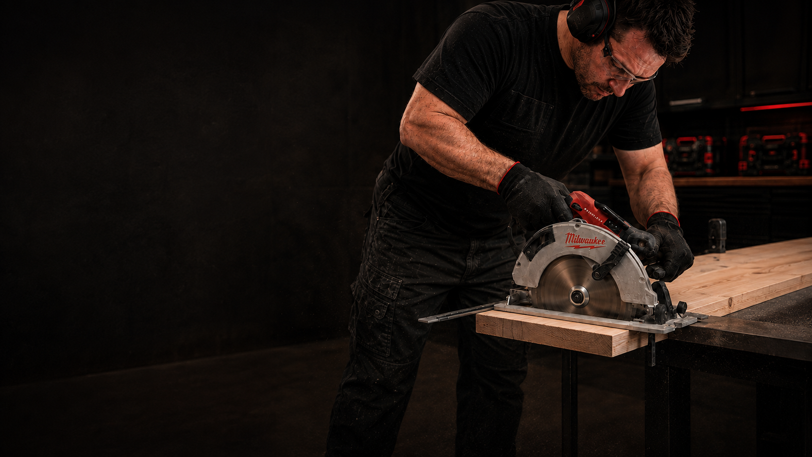 Milwaukee circular saw selected for precise renovation work